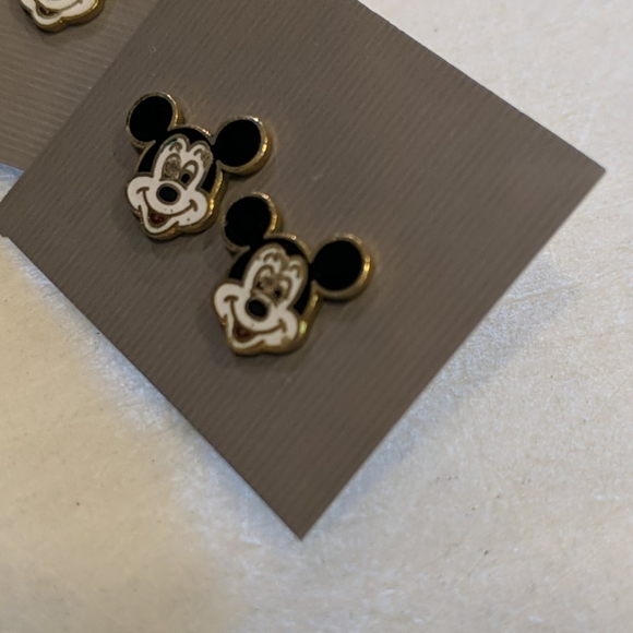 VINTAGE! Mickey and Minnie Stud Earrings Enamel CUTE! - Picture 3 of 4